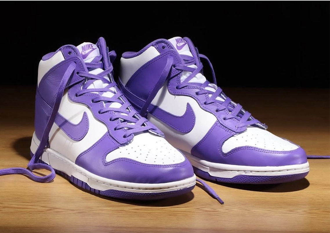 WMNS Nike Dunk High 